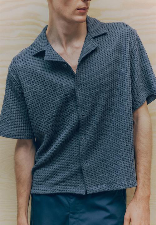 H&M - Loose fit waffled resort shirt - dark blue 