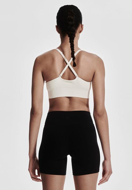 H&M - Seamless medium support sports bra with drymove™ - white