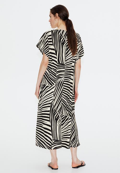 H&M - Waisted maxi dress - black patterned