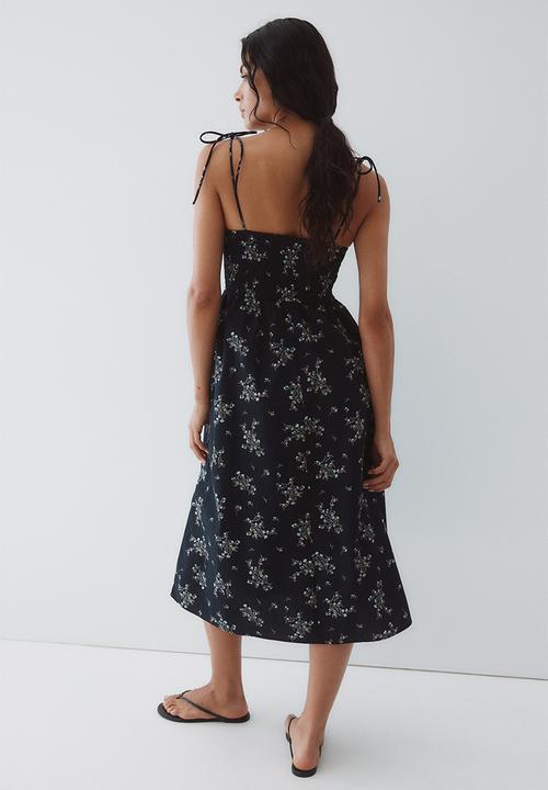 Tie-strap smocked dress - black floral - 1275780007