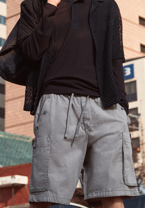 H&M - Loose fit cargo shorts - grey