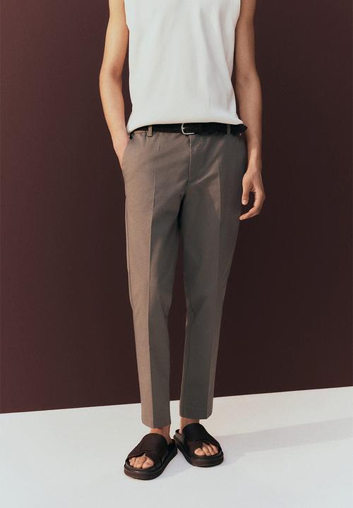 H&M - Slim fit cropped trousers - dark beige 