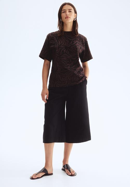 H&M - Oversized T-shirt - dark brown/black patterned