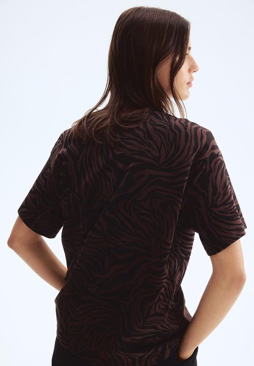 H&M - Oversized T-shirt - dark brown/black patterned