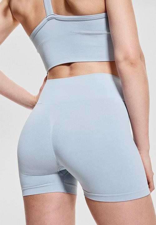H&M - Seamless invisible scrunch hotpants with drymove™ - light blue