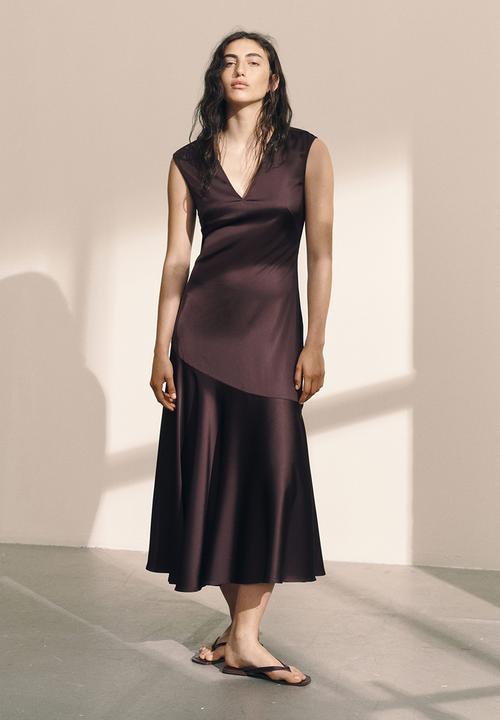 V-neck satin dress - dark brown - 1291671002