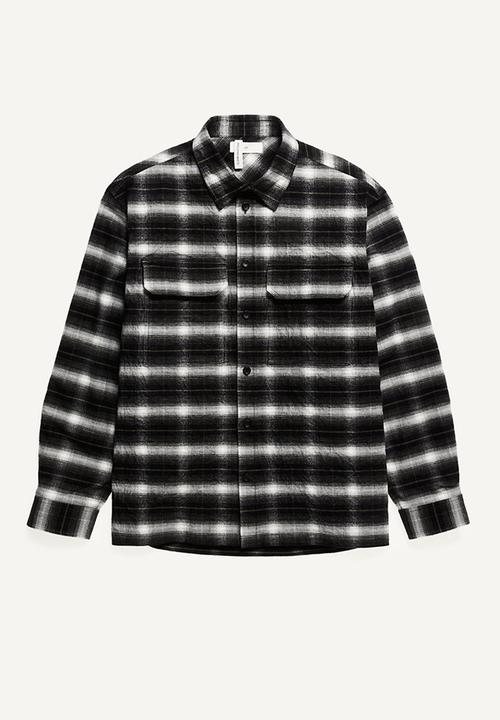 H&M - Glenn Martens H&M: Foiled flannel overshirt -  black/checked