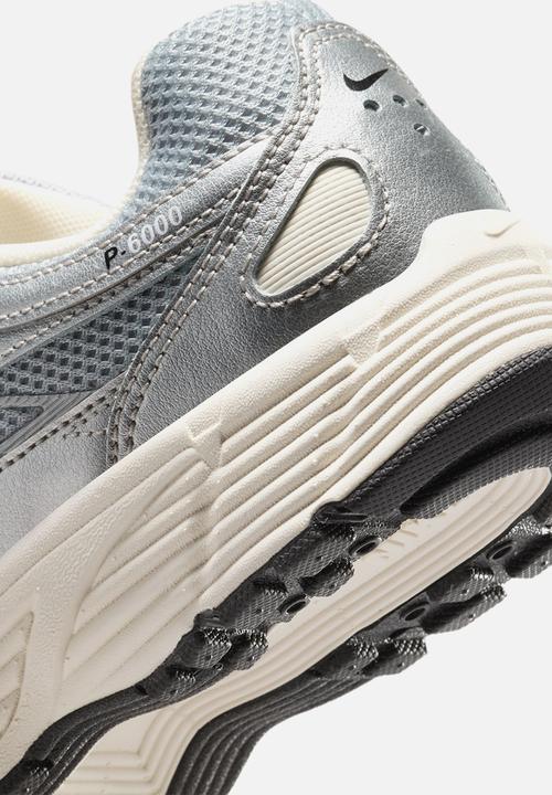 Nike - Nike P-6000 Grade School