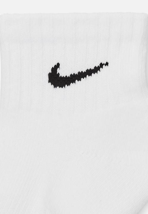 Nike - Nike everyday ankle socks 6 pairs - white/black