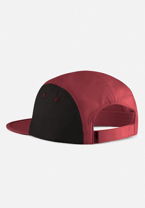 PUMA - Ess Running 5 Panel Cap - Ruby Shimmer