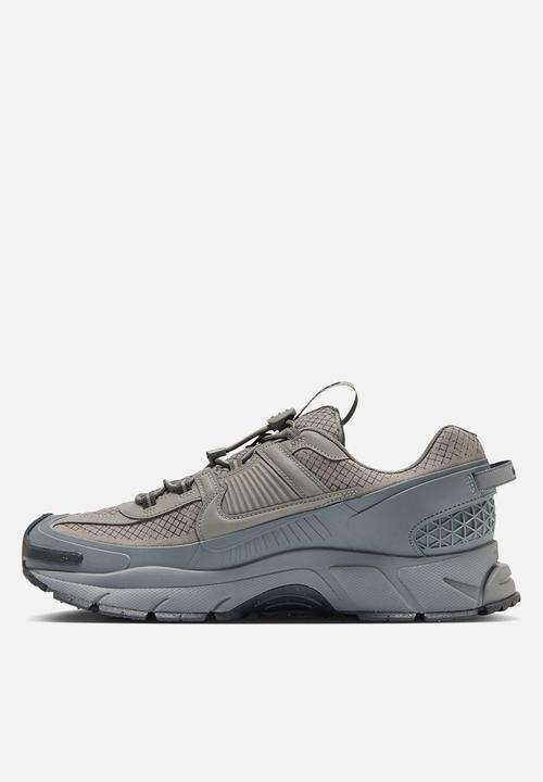 Nike - Zoom Vomero Roam