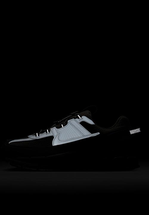 Nike - Zoom Vomero Roam