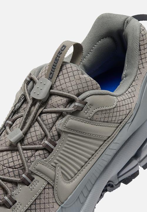Nike - Zoom Vomero Roam