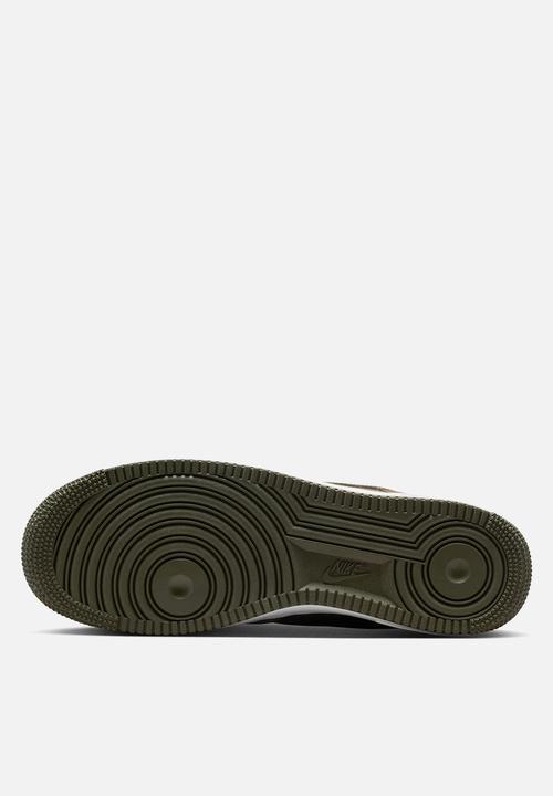 Nike - Air Force 1 '07 LV8