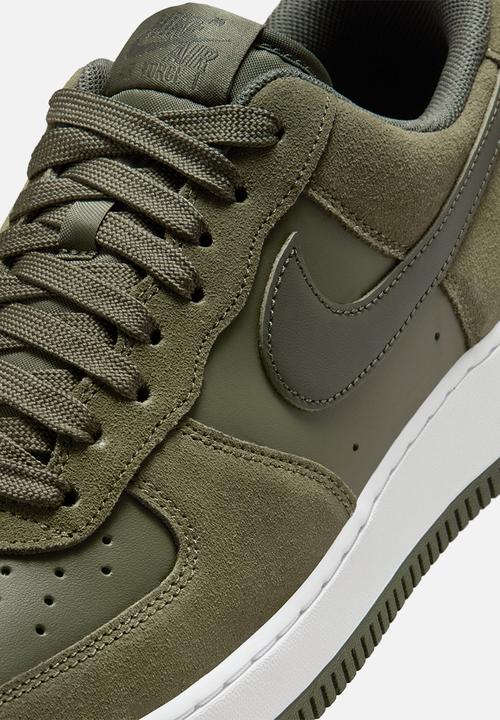 Nike - Air Force 1 '07 LV8