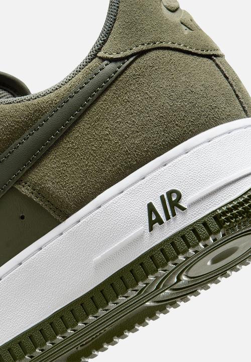 Nike - Air Force 1 '07 LV8