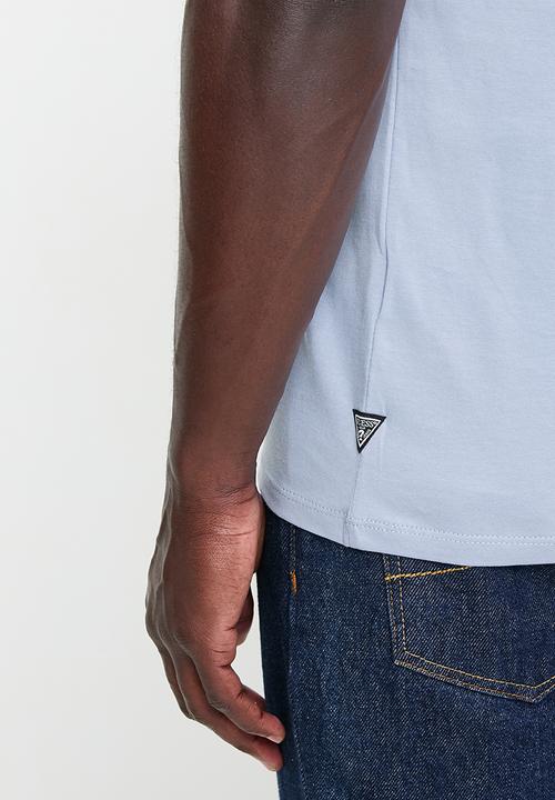 GUESS - Ss Bsc Guess Embroidery Logo - Nimbus Blue Multi