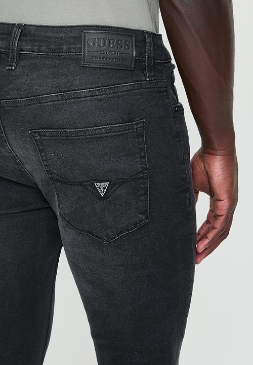 GUESS - Skinny - Washed Back Black Wash