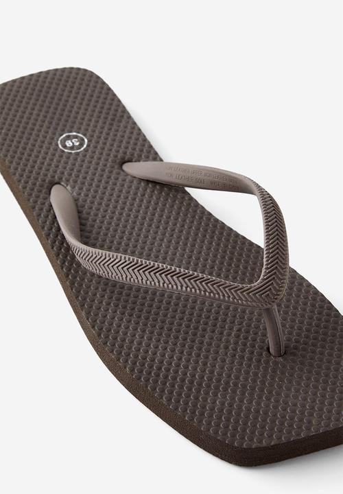 Cotton On - Square toe flip flop - choc