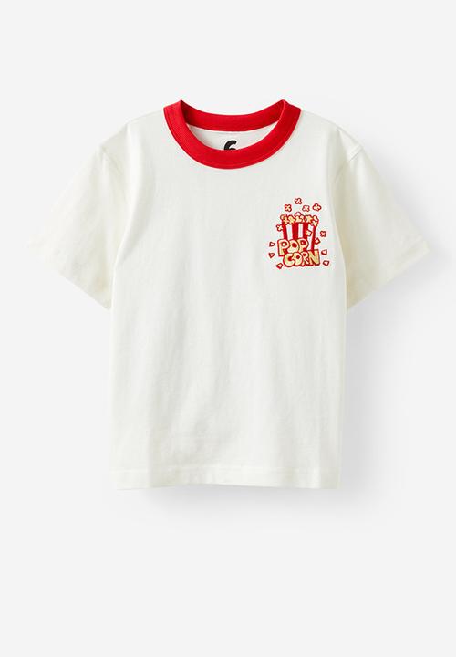 Cotton On - Jonny short sleeve graphic print tee - vanilla w/varsity red neck