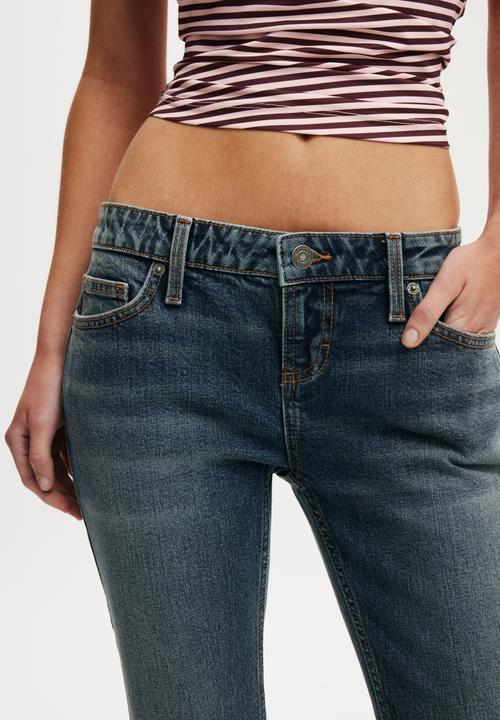 Cotton On - Low rise bootcut jean - tear drop blue