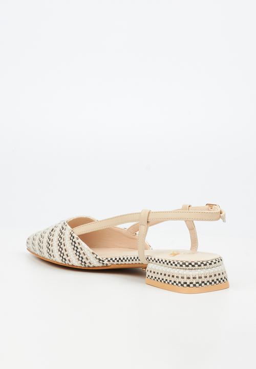 Butterfly Feet - Lorelei 1 Closed Toe Slingback - Neutral