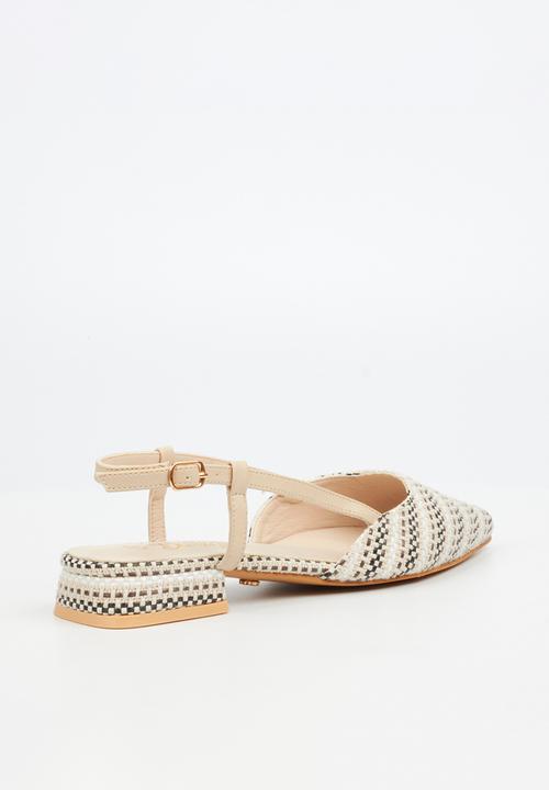 Butterfly Feet - Lorelei 1 Closed Toe Slingback - Neutral
