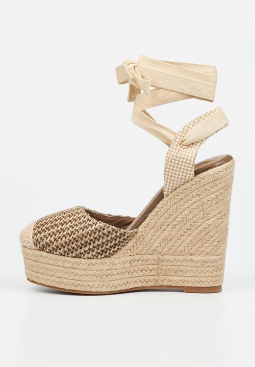 Miss Black - Moniker 11 tie up platform rope wedge - natural