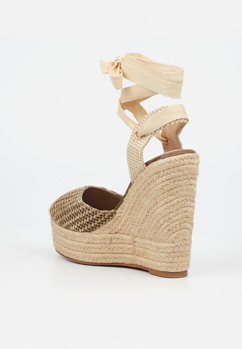 Miss Black - Moniker 11 tie up platform rope wedge - natural