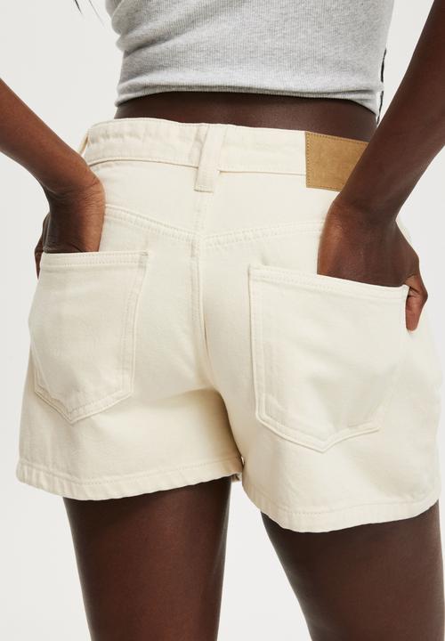 Cotton On - Original denim short - bone