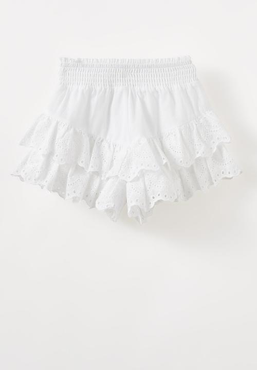 Cotton On - Belle woven frill short - white