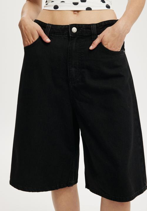 Cotton On - Lyocell Wide Denim Jort - Dire Black