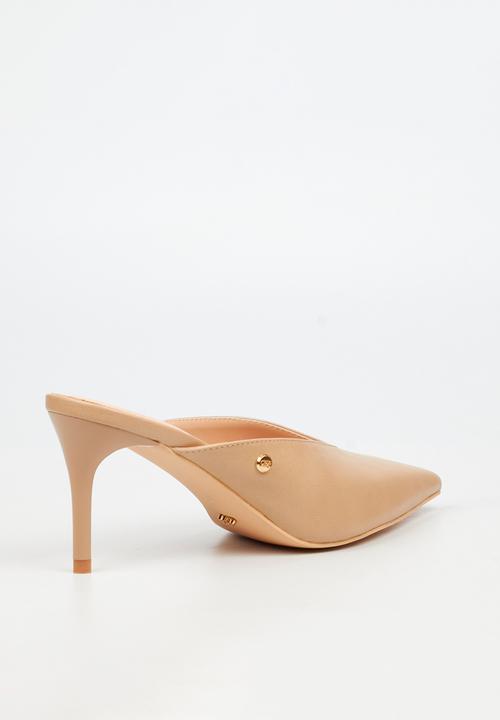 Miss Black - Gallery 3 bow mule heel - neutral