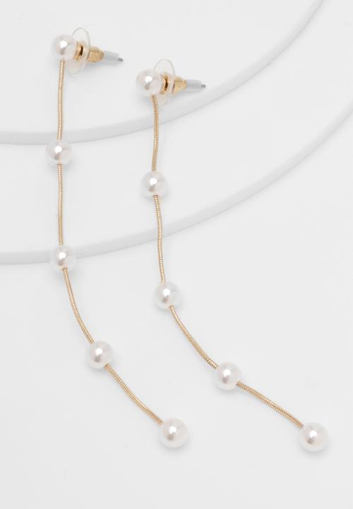 boohoo - Pearl drop statement earrings - cream