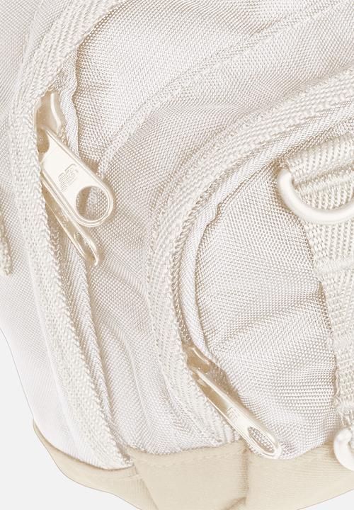 New Balance  - NB Athletics Sling - Linen
