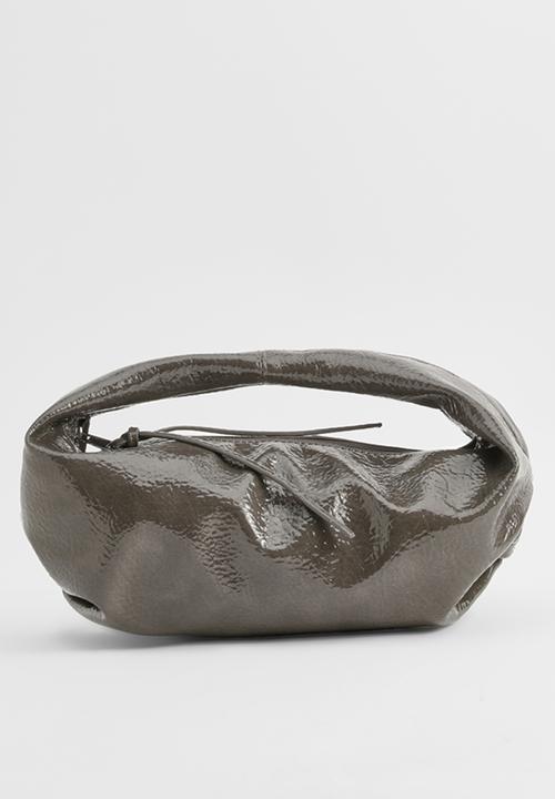 boohoo - Textured patent slouchy grab bag - charcoal