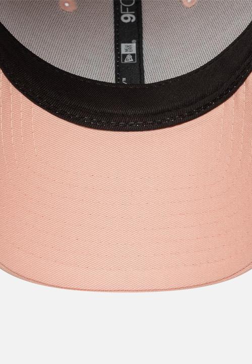 New Era - Female league essential 9forty®-peach