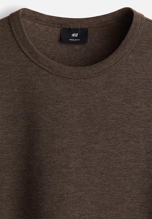 H&M - Regular fit waffled T-shirt - dark brown
