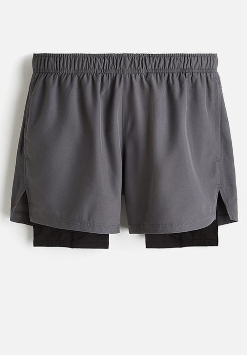 H&M - Double-layered sports shorts with drymove™ - dark grey