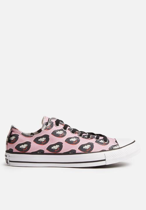 marilyn monroe converse sneakers