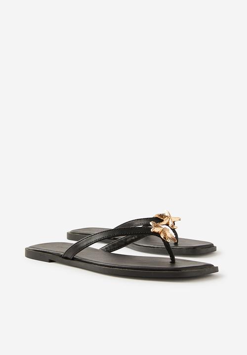 Cotton On - Byron slide - summer hardware