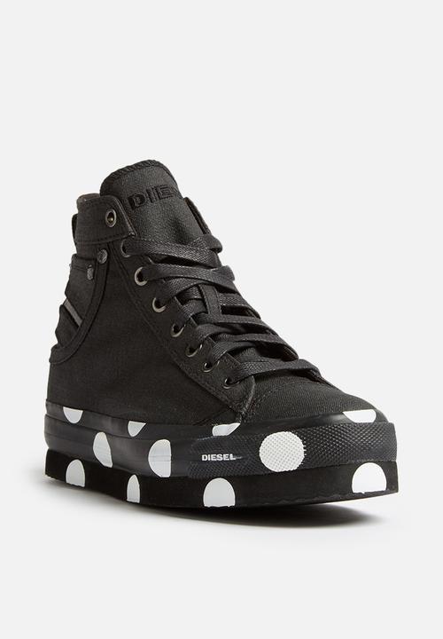 Diesel  - Exposure flatform
