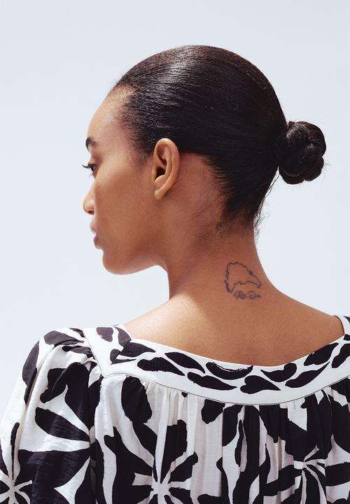 H&M - Balloon-sleeved tunic dress - white & black floral