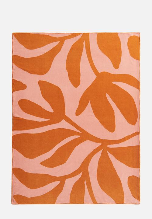 H&M - Patterned fleece blanket - pink/patterned