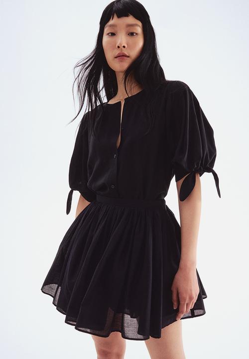 H&M - Puff-sleeved blouse - black