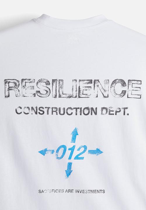 H&M - Boxy-style sports t-shirt with drymove™ - white/resilience