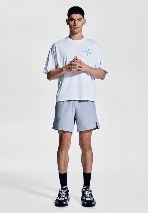 H&M - Boxy-style sports t-shirt with drymove™ - white/resilience