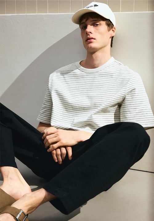 H&M - Regular fit T-shirt - cream