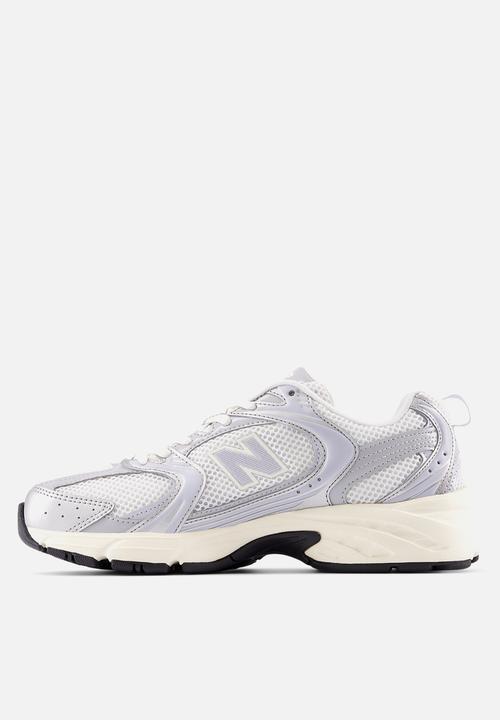 New Balance  - U530 v1