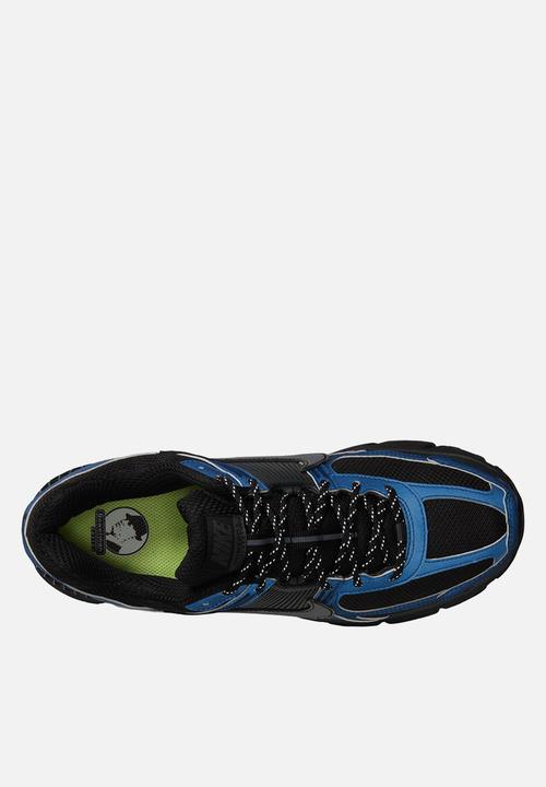 Nike - Zoom Vomero 5 SE